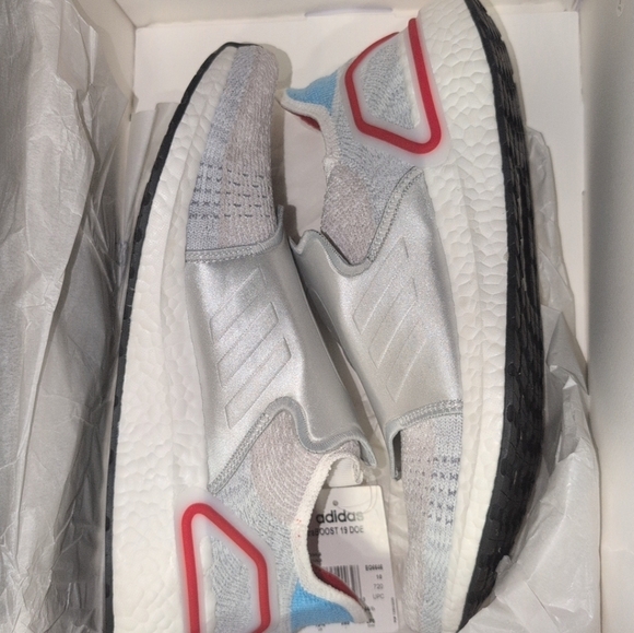 Adidas Men\'s DOE Shanghai x UltraBoost 19 \'Micropace Size 10.5